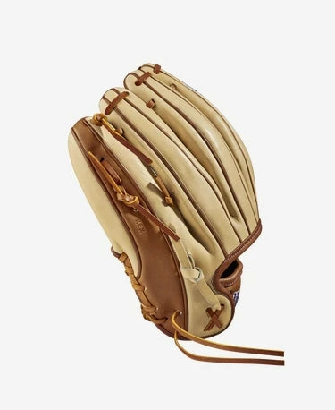 2023 WILSON SIS BATES A2000® SB22 11.75” FASTPITCH INFIELD GLOVE 6 2023 WILSON SIS BATES A2000® SB22 11.75” FASTPITCH INFIELD GLOVE - Image 4